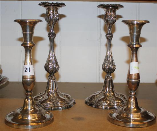 2 pairs of candlesticks